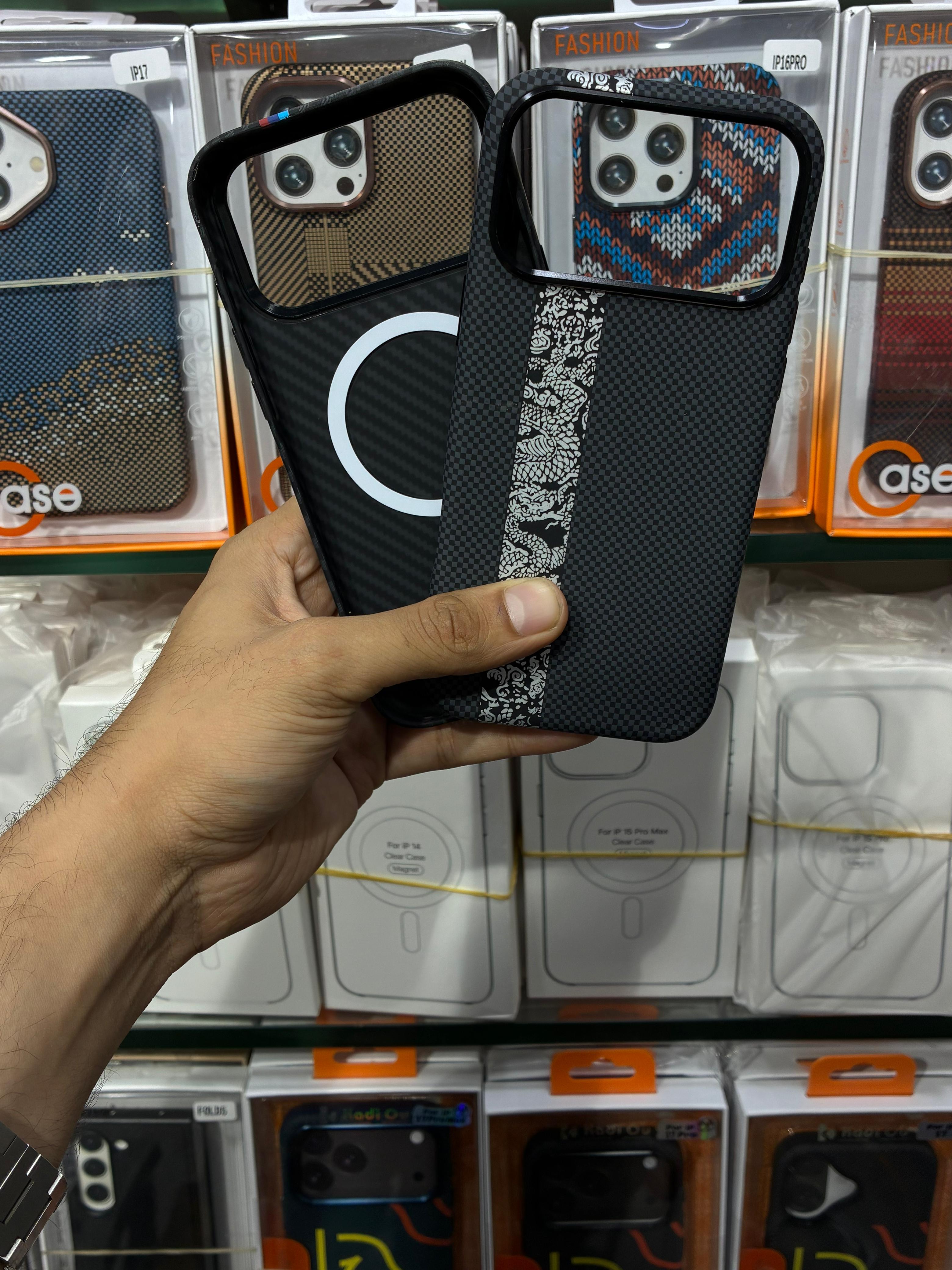 PITAKA KELVER CASE WITH MAGSAFE